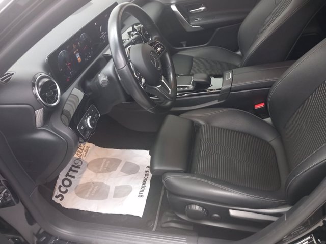 MERCEDES A 180 d sport auto