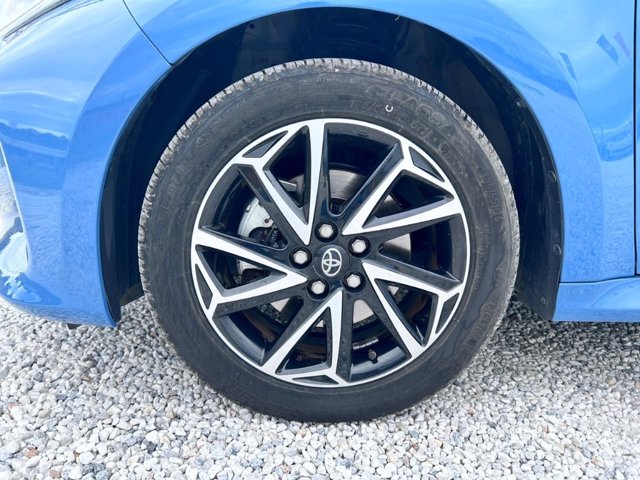 TOYOTA Yaris 1.5h trend