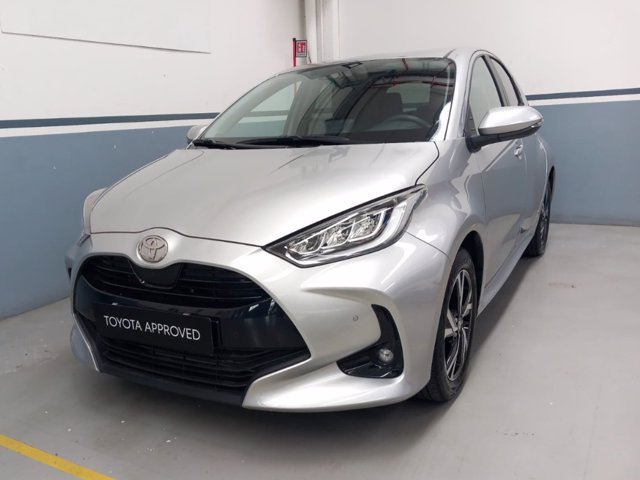 TOYOTA Yaris 1.5h trend