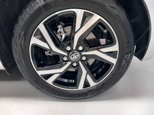 TOYOTA Yaris 1.5h trend