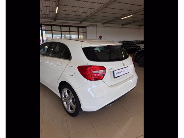 MERCEDES A 180 sport e6