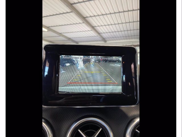 MERCEDES A 180 sport e6