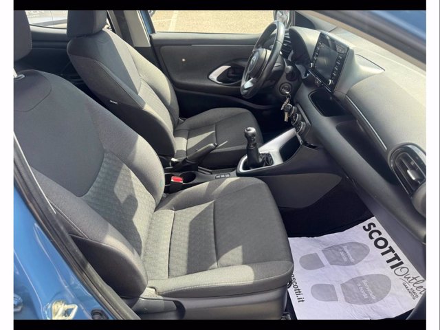 TOYOTA Yaris 1.0 active