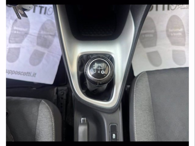 TOYOTA Yaris 1.0 active