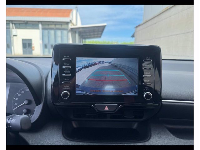 TOYOTA Yaris 1.0 active