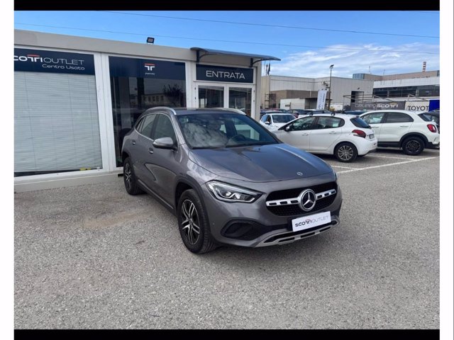 MERCEDES Gla 200 d sport plus auto
