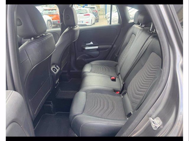 MERCEDES Gla 200 d sport plus auto