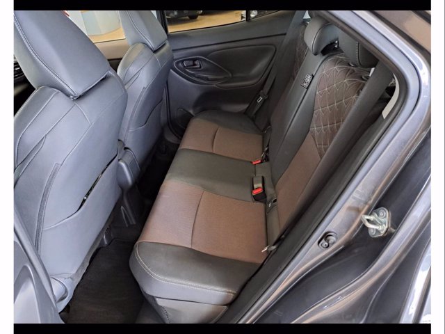 TOYOTA Yaris cross 1.5h lounge fwd 116cv e-cvt