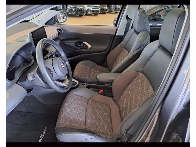 TOYOTA Yaris cross 1.5h lounge fwd 116cv e-cvt