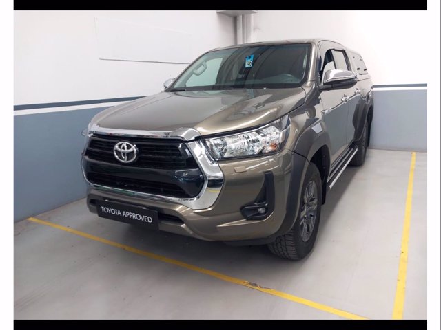 TOYOTA Hilux 2.4 d-4d c&c 4x4 comfort