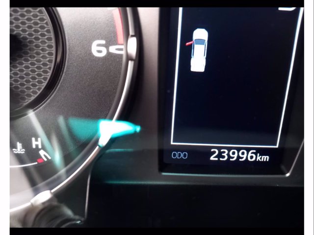 TOYOTA Hilux 2.4 d-4d c&c 4x4 comfort