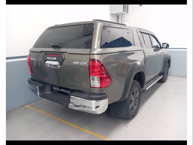 TOYOTA Hilux 2.4 d-4d c&c 4x4 comfort