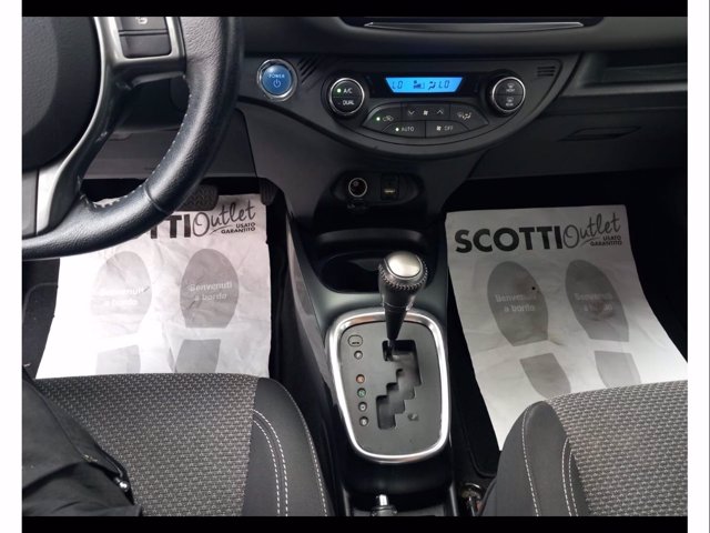 TOYOTA Yaris 5p 1.5h active