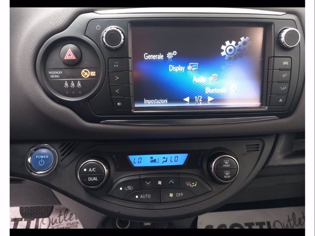 TOYOTA Yaris 5p 1.5h active