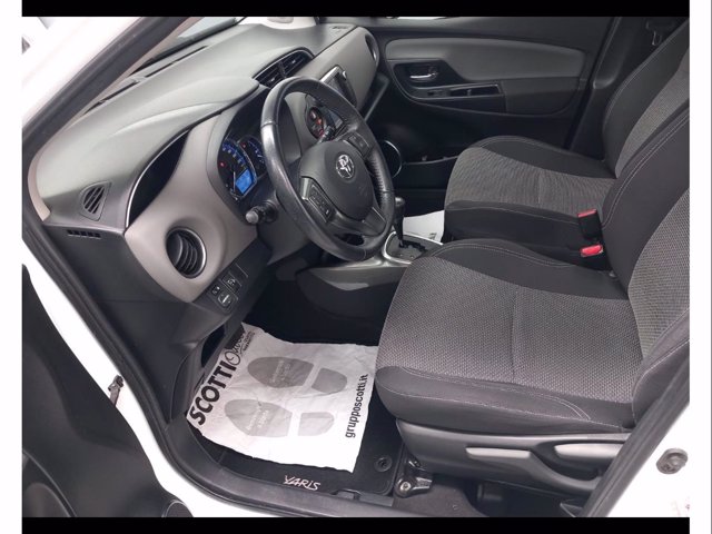 TOYOTA Yaris 5p 1.5h active