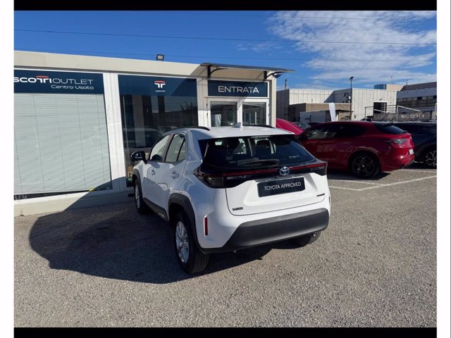 TOYOTA Yaris cross 1.5h active fwd 116cv e-cvt