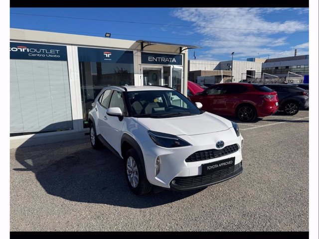 TOYOTA Yaris cross 1.5h active fwd 116cv e-cvt