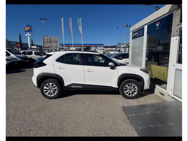 TOYOTA Yaris cross 1.5h active fwd 116cv e-cvt