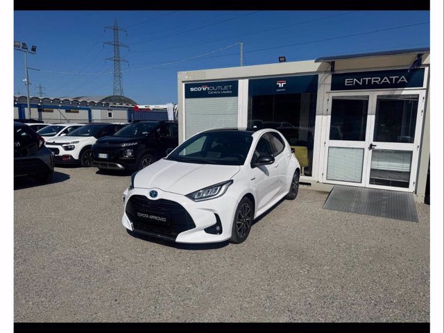 TOYOTA Yaris 1.5h lounge