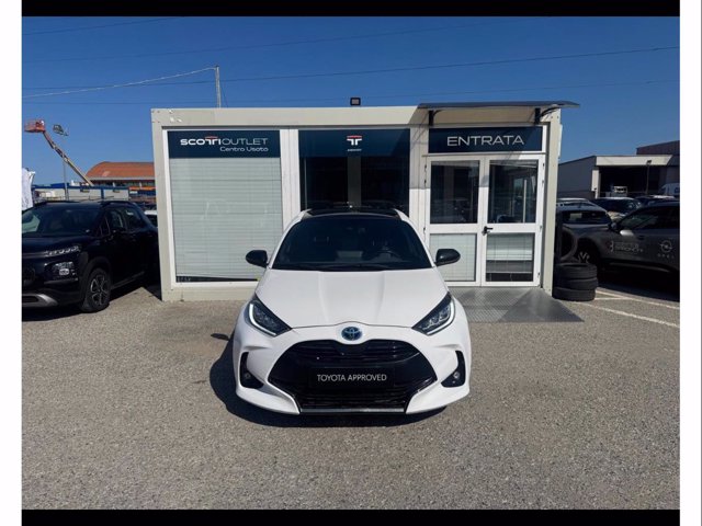 TOYOTA Yaris 1.5h lounge