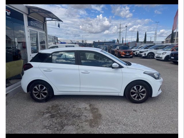 HYUNDAI i20 5 Porte 1.2 Econext Blackline