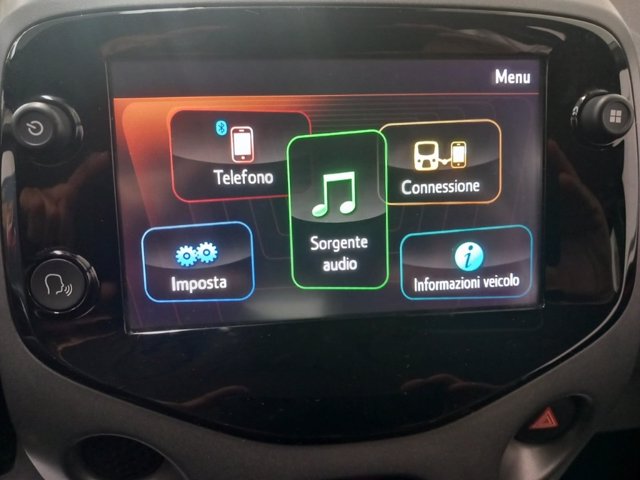 TOYOTA Aygo 5p 1.0 x-play m-mt 72cv