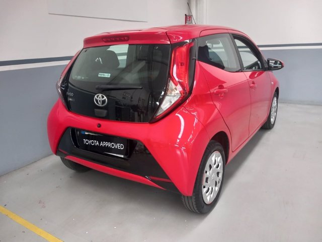 TOYOTA Aygo 5p 1.0 x-play m-mt 72cv
