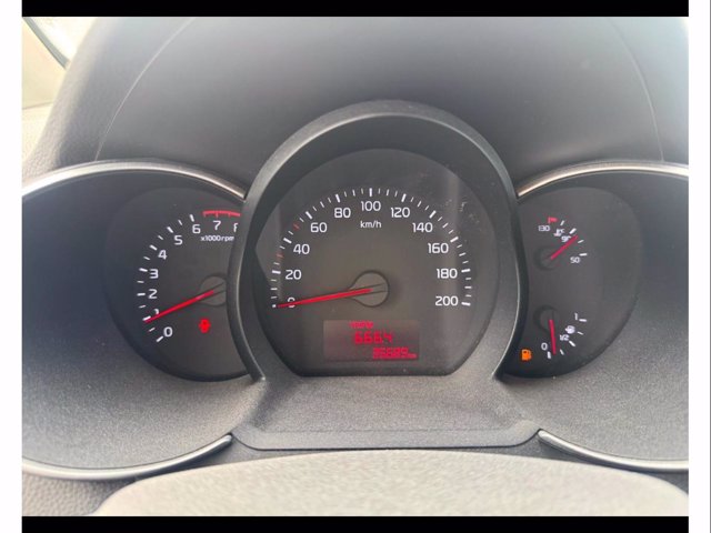 KIA Picanto 1.0 glam 66cv 5p e6