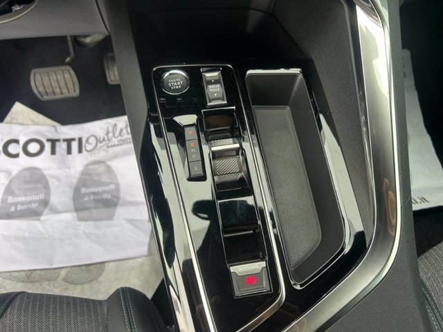 PEUGEOT 3008 HYBRID 225 e-EAT8 - ALLURE PACK