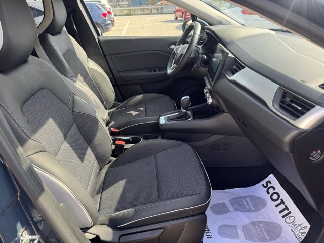 RENAULT Captur 1.6 e-tech hybrid intens 145cv auto