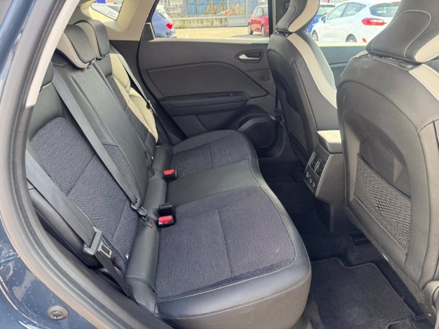 RENAULT Captur 1.6 e-tech hybrid intens 145cv auto