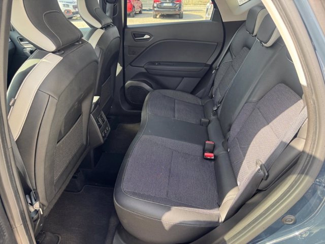 RENAULT Captur 1.6 e-tech hybrid intens 145cv auto