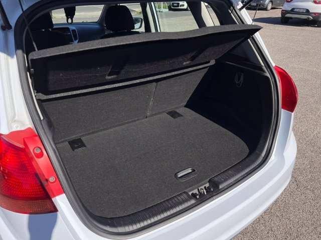 KIA Venga 1.4 cvvt active e6