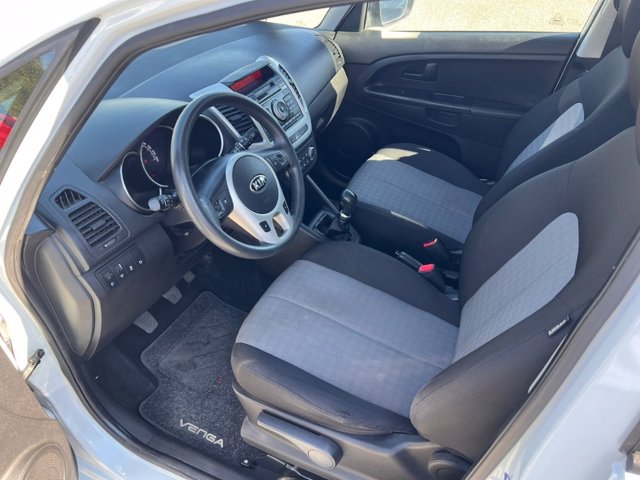 KIA Venga 1.4 cvvt active e6