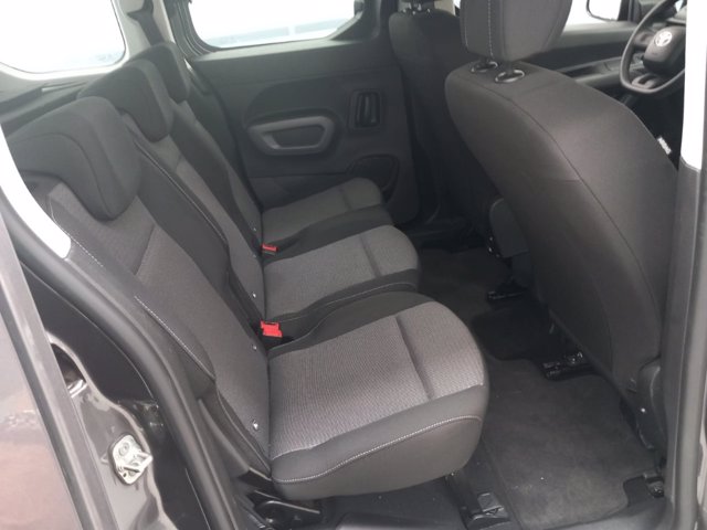 TOYOTA P.CITY VERSO EV L1 50KWH LNG22