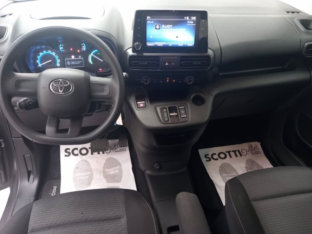 TOYOTA P.CITY VERSO EV L1 50KWH LNG22