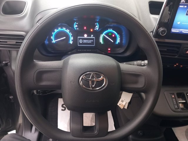 TOYOTA P.CITY VERSO EV L1 50KWH LNG22