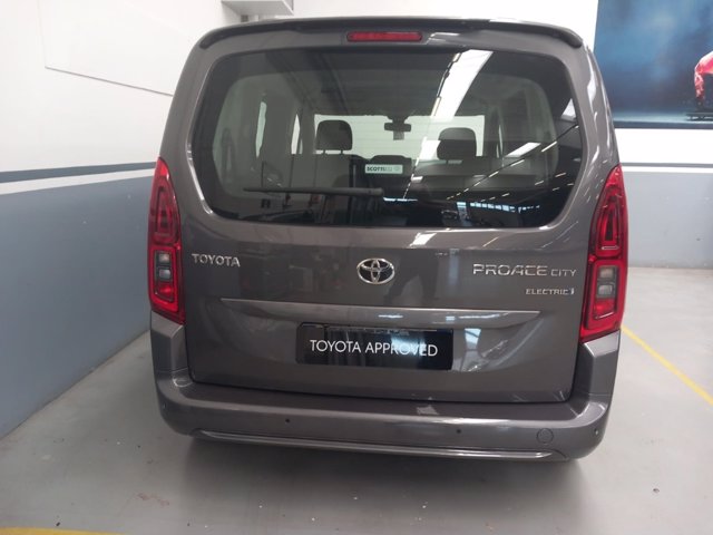 TOYOTA P.CITY VERSO EV L1 50KWH LNG22