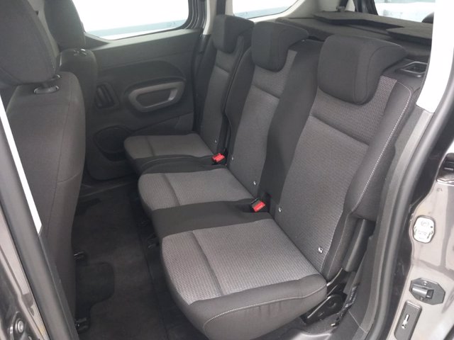 TOYOTA P.CITY VERSO EV L1 50KWH LNG22