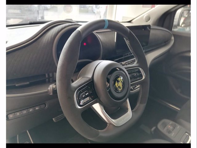 ABARTH 500e 42 kwh turismo