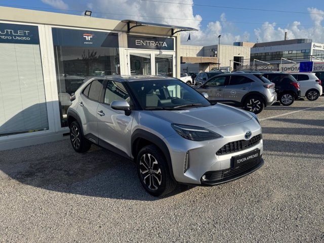 TOYOTA Yaris cross 1.5h trend fwd 116cv e-cvt