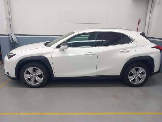 LEXUS Ux 250h 2.0 business 2wd cvt