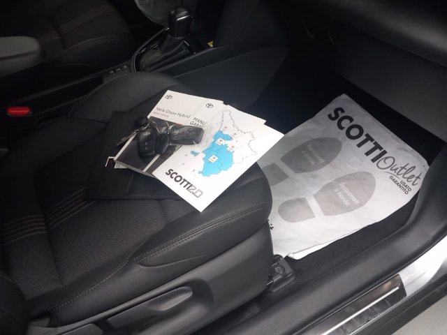 TOYOTA Yaris cross 1.5h adventure fwd 116cv e-cvt