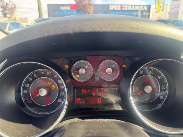 FIAT Punto 5p 1.4 easypower street gpl e6