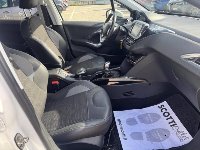 PEUGEOT 2008 1.6 bluehdi gt line 100cv