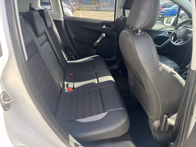 PEUGEOT 2008 1.6 bluehdi gt line 100cv