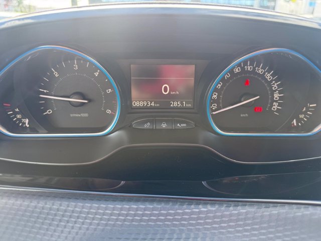 PEUGEOT 2008 1.6 bluehdi gt line 100cv