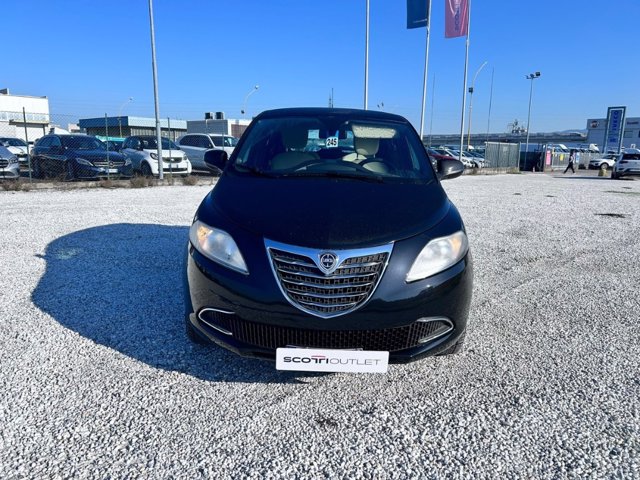 LANCIA Ypsilon 0.9 t.air silver ecochic metano 80cv