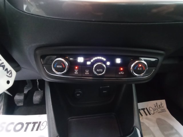 OPEL Crossland x 1.2 innovation 81cv