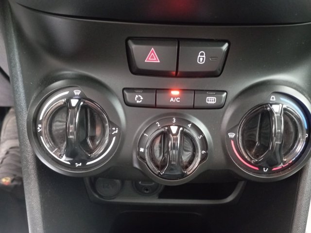 PEUGEOT 208 5p 1.2 puretech active 82cv